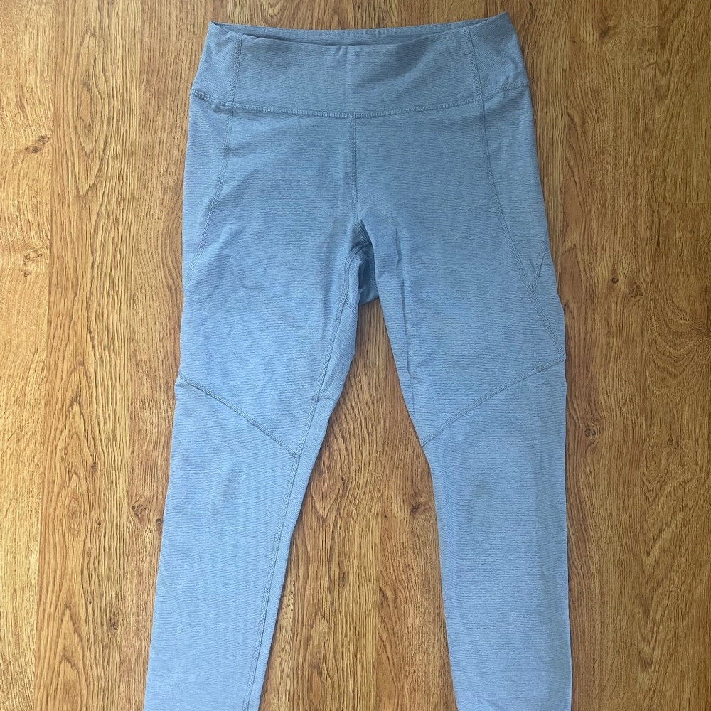 Outdoor Voices 3/4 warmup legging, lilac, women’s M